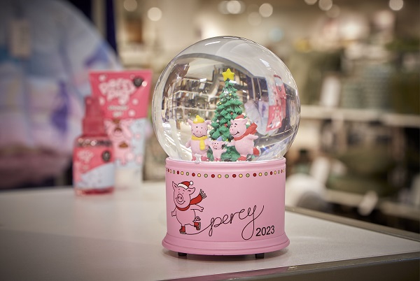 Marks & Spencer snow globe